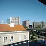 Oriente Dna V Апартаменти *