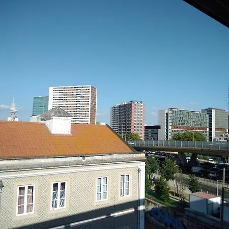 Oriente Dna V Apartman *